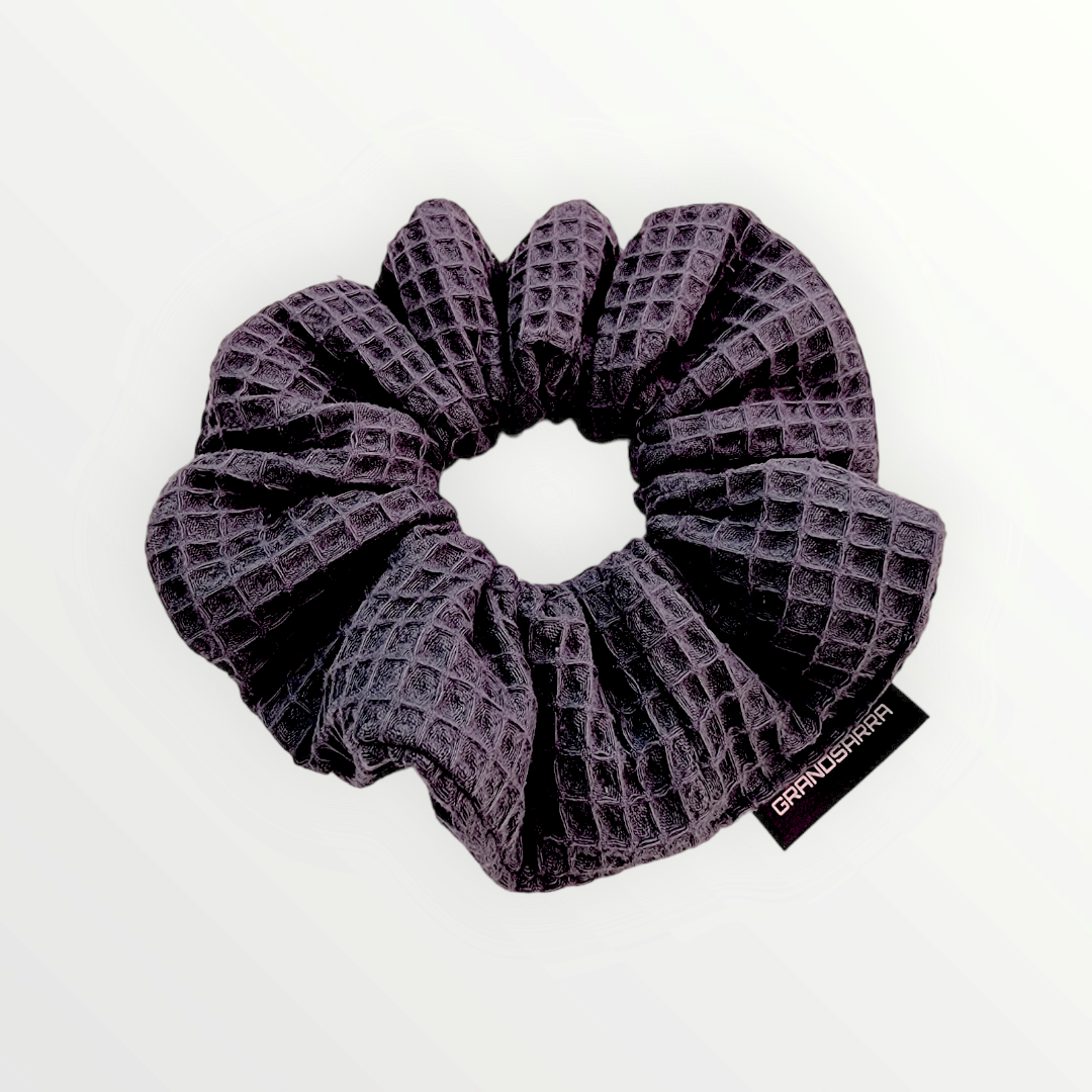 DARK-BLUE JEANS WAFFLE GRAND SCRUNCHIE