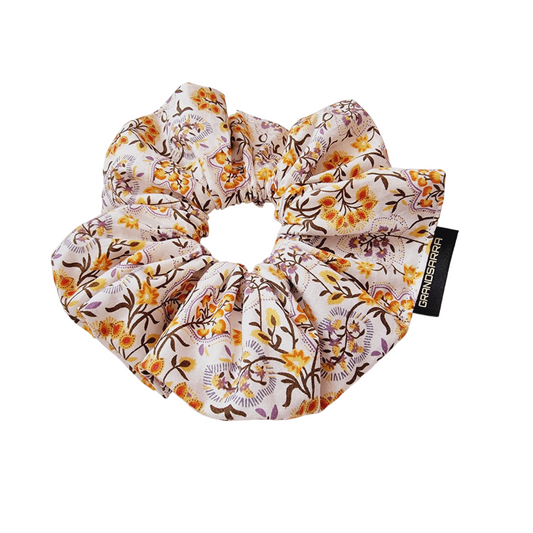 SUNSHINE BLOOMS FESTIVE GARDEN GRAND SCRUNCHIE